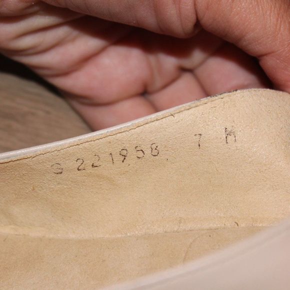 Stuart Weitzman Slingback Wedge Size 7 - Picture 12 of 12